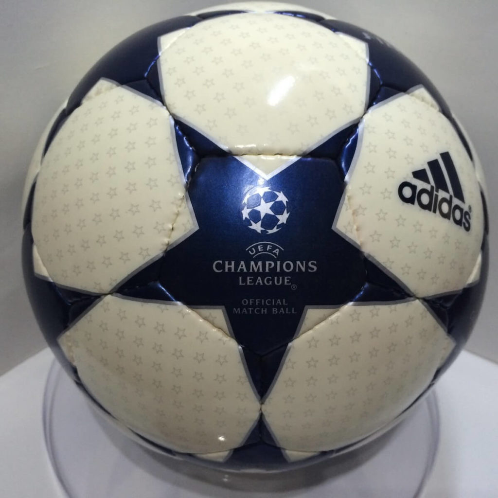 Balón de Champions Adidas Finale 2003