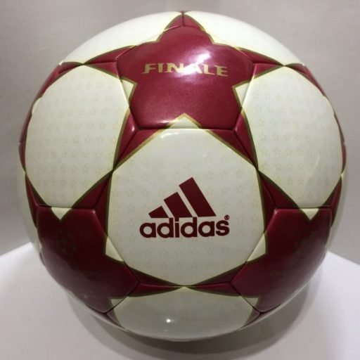 Balón de la Champions 2004-2005